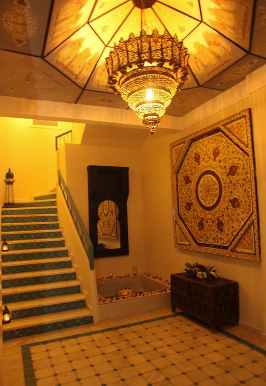 Palais Du Calife Riad Spa & Clubbing (Adults Only) Tangier Exterior photo
